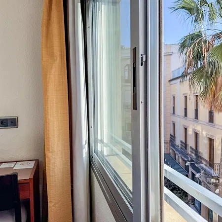 Hotel Torreluz Centro 3*
