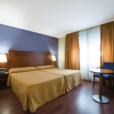 Torreluz Centro فندق المرية