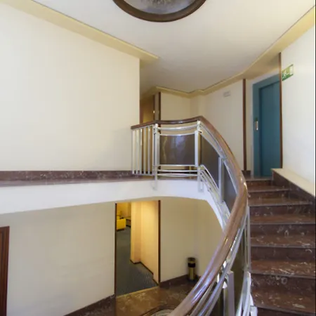 Torreluz Centro فندق