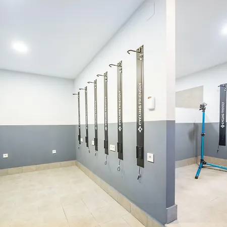 Torreluz Centro فندق المرية