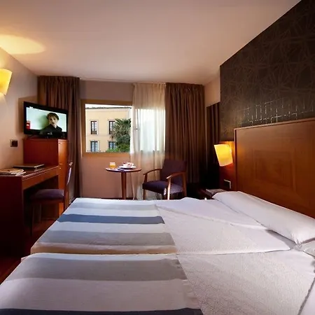 Torreluz Centro Hotel 3*