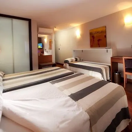 Torreluz Centro Hotel 3*