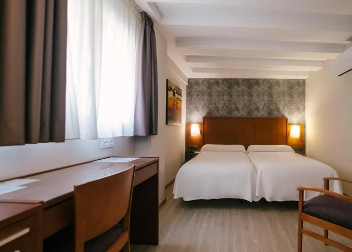 Torreluz Centro Hotell