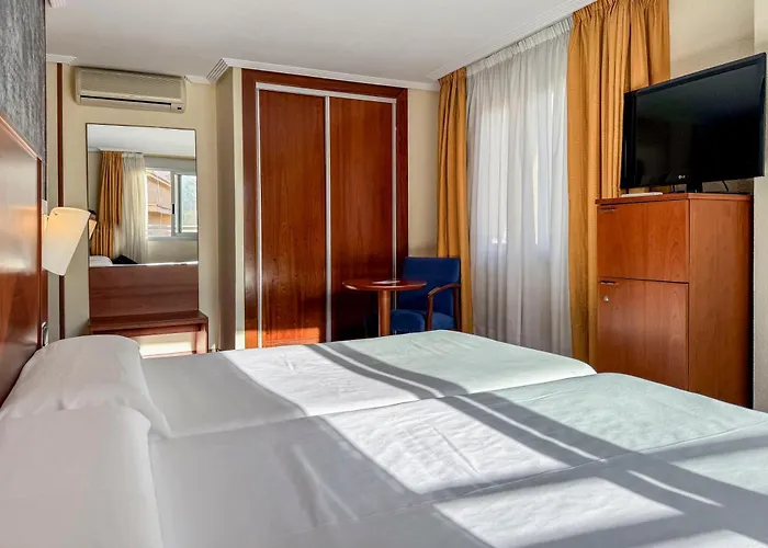 Torreluz Centro Hotell 3*