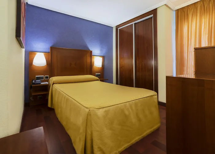 Hotell Torreluz Centro