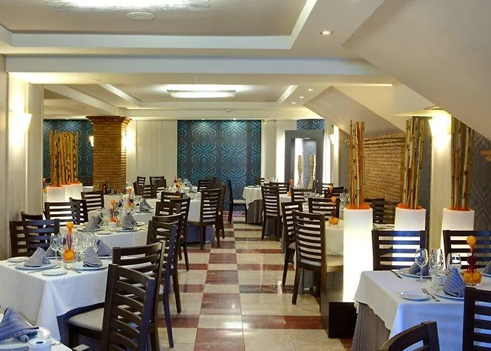 Torreluz Centro 3* Almería