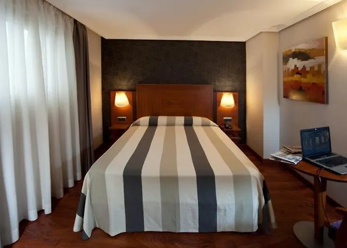 Hotell Torreluz Centro Almería