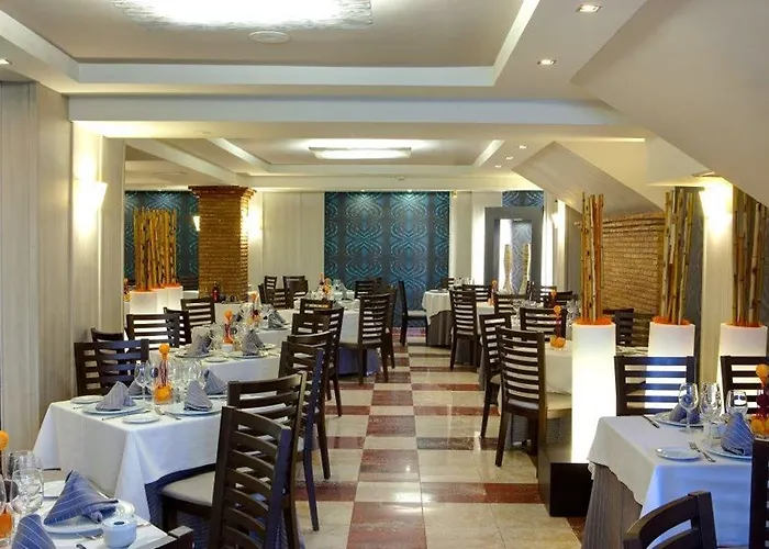 Torreluz Centro Hotell