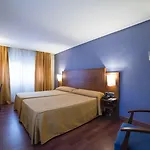 Torreluz Centro Hotel 3*